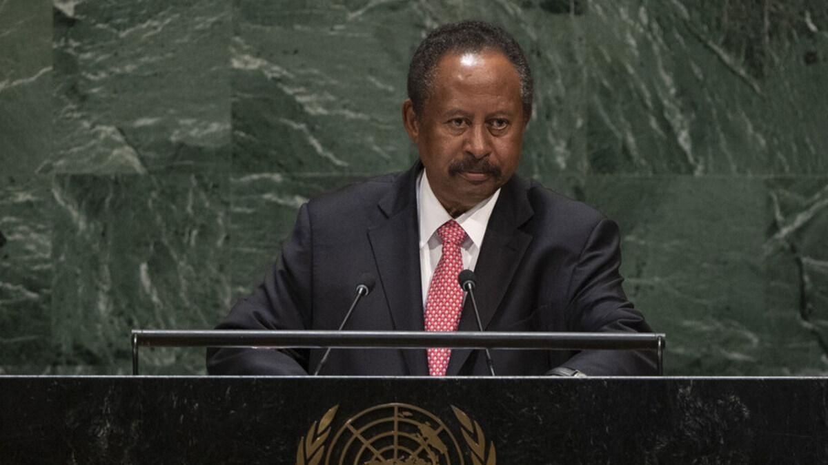 В Судане задержали нескольких министров и премьера: возможен военный переворот В Судане задержали нескольких министров и премьера: возможен военный переворот