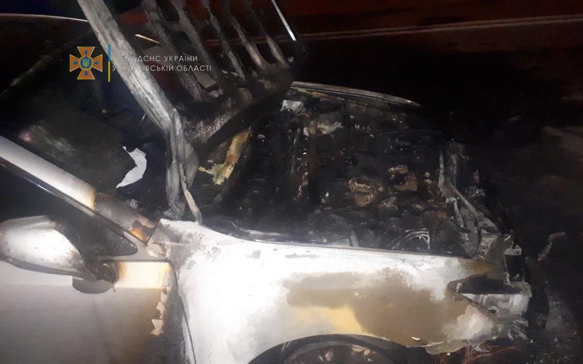Невідомі підпалили авто працівника Офісу генпрокурора Калюжного - Новини Харків - 24 Канал