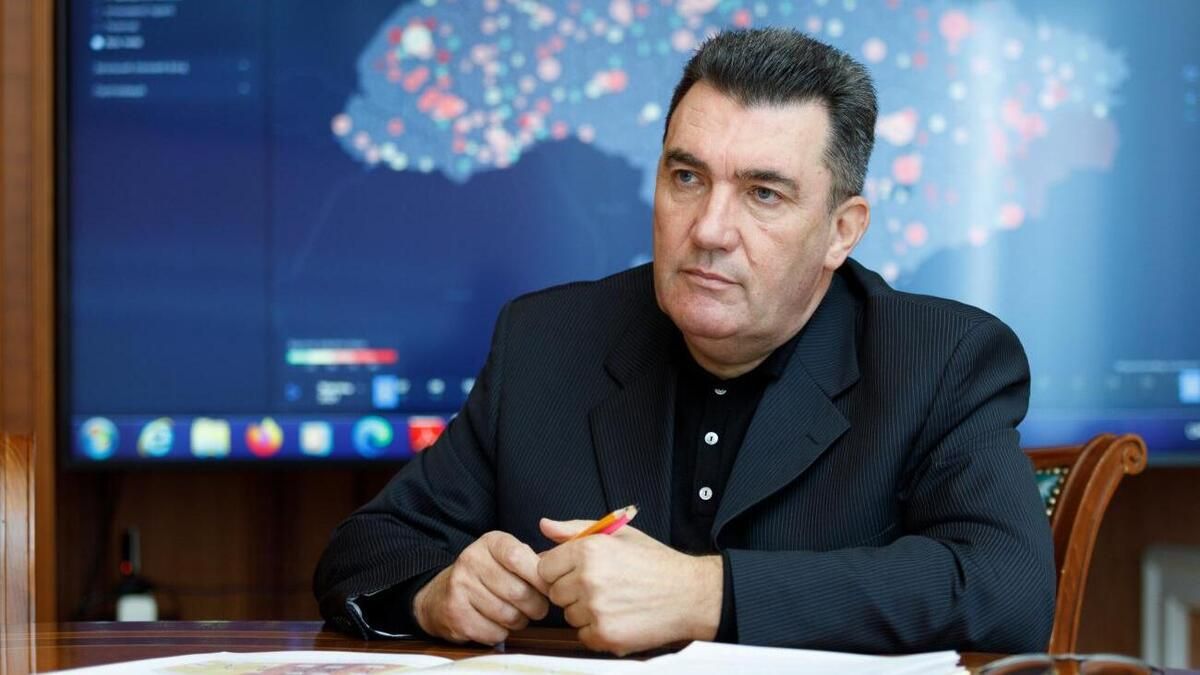 Сразу 3 группы хотят представлять интересы Путина в Украине, – Данилов Сразу 3 группы хотят представлять интересы Путина в Украине, – Данилов