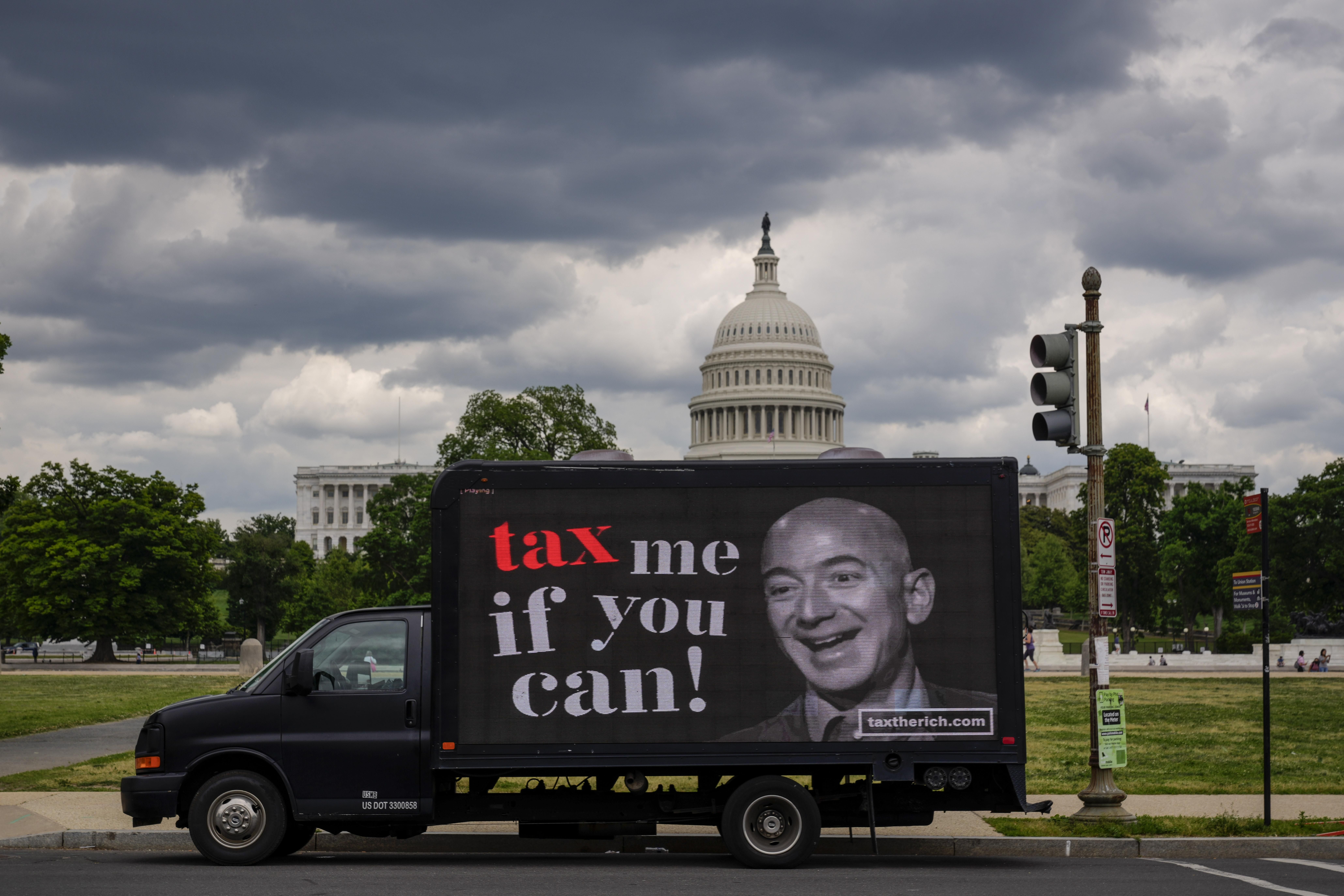Более 700 богачей США потеряют сотни миллиардов из-за нового налога - Бизнес