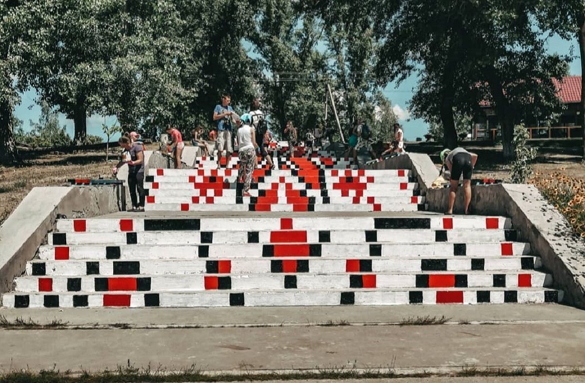 Община, которая ломает стереотипы: чем удивляет креативное село на Луганщине