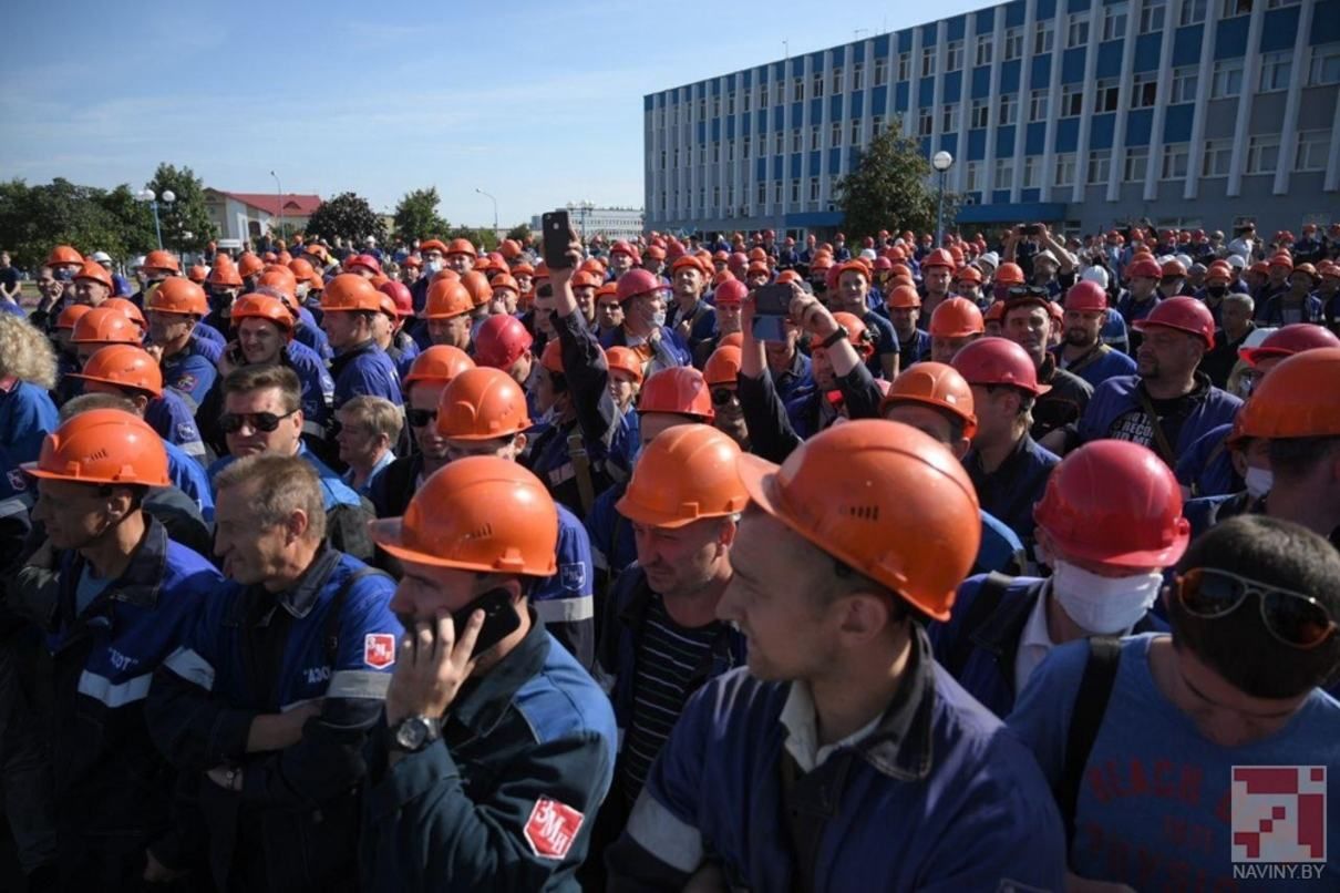 Білоруські робітники оголосили загальнонаціональний страйк - 24 Канал