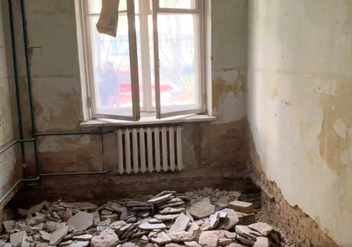 Разбили окна и угрожали: в Киеве рейдеры хотели "отжать" пекарню для детей с инвалидностью Разбили окна и угрожали: в Киеве рейдеры хотели "отжать" пекарню для детей с инвалидностью