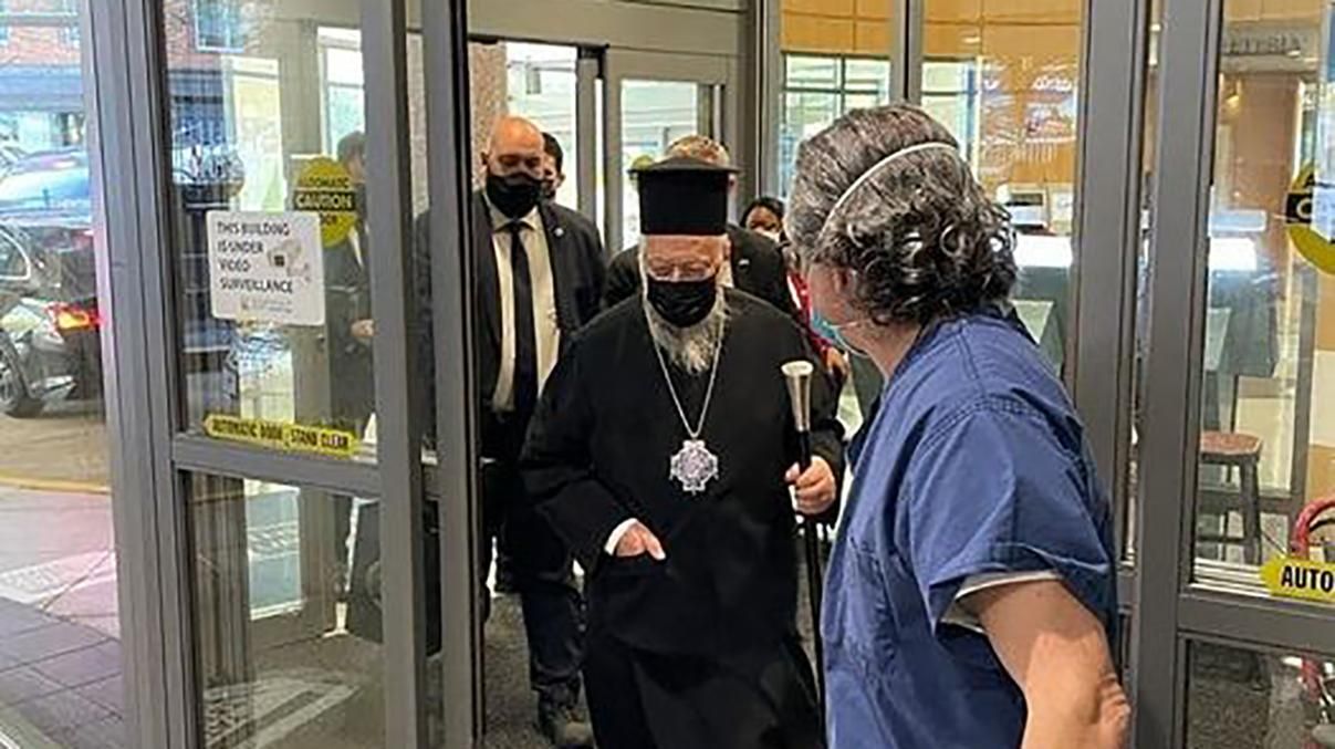 Патріарха Варфоломія виписали з лікарні в США - 24 Канал Патріарха Варфоломія виписали з лікарні в США - 24 Канал