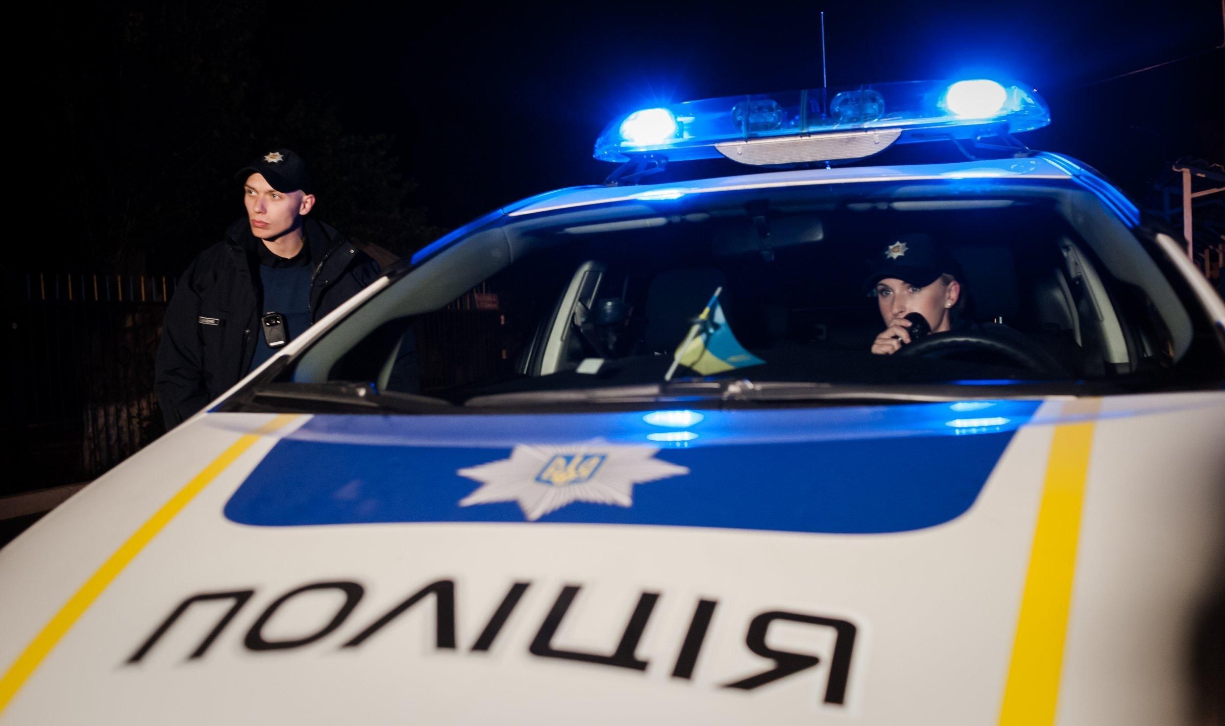 Вызвал полицию, чтобы похвастаться очками: в Борисполе мужчина отличился странной выходкой