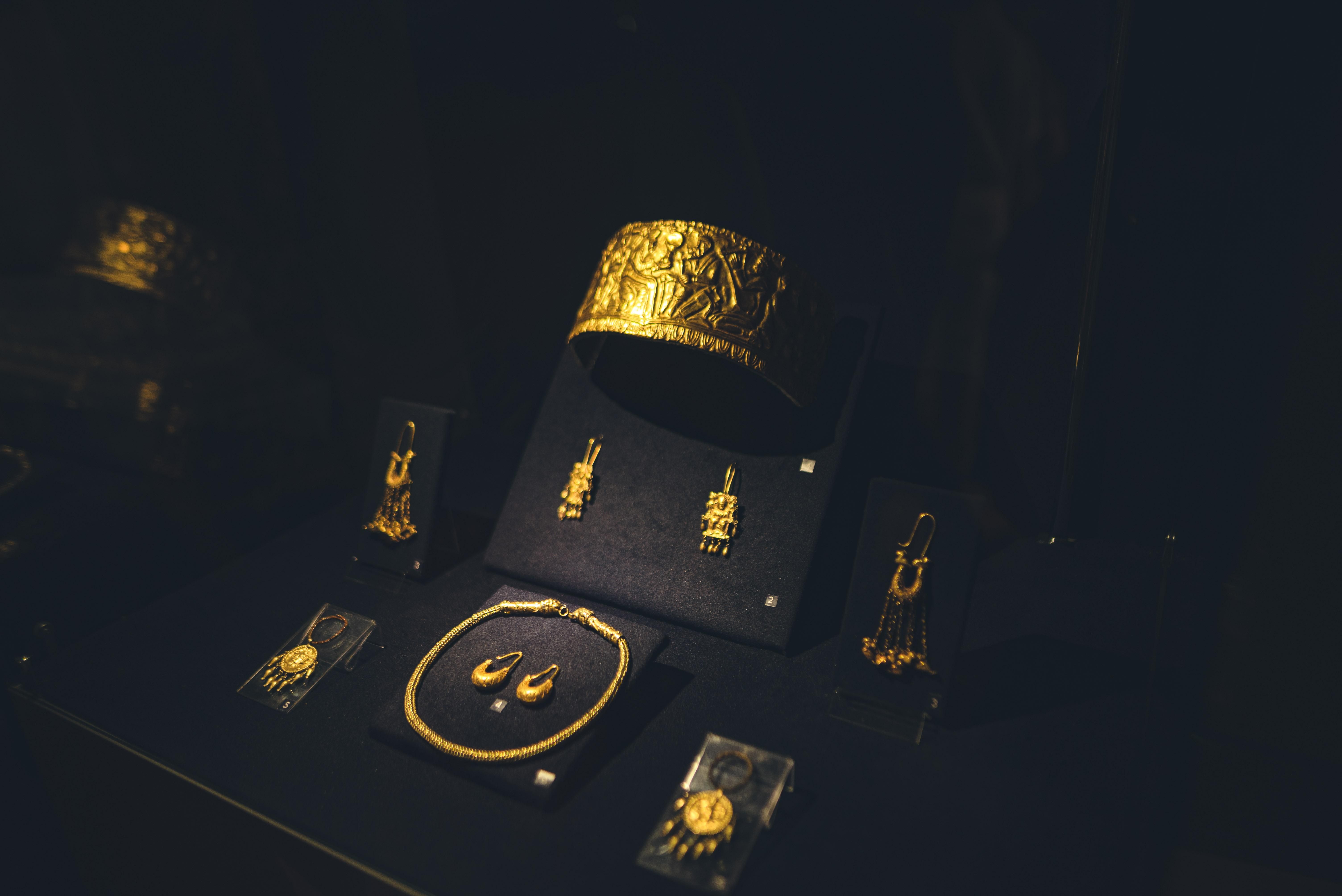 Суд Амстердама постановив передати "скіфське золото" Україні - Найсвіжіші новини - 24 Канал