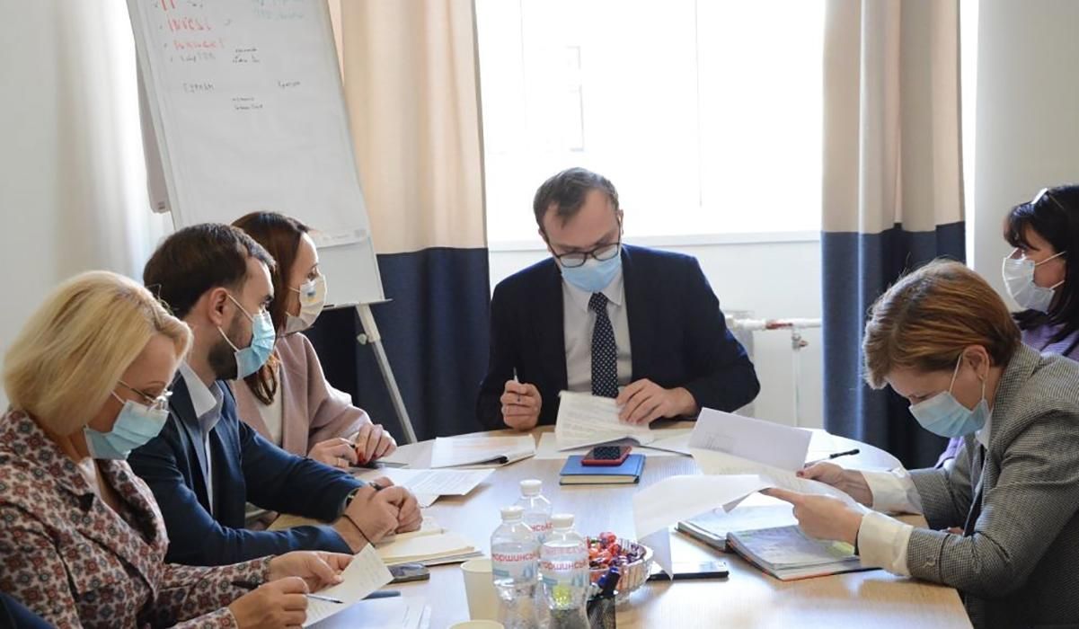 У Львові через порушення карантину закриють 10 закладів - Новини Львова сьогодні - Львів У Львові через порушення карантину закриють 10 закладів - Новини Львова сьогодні - Львів