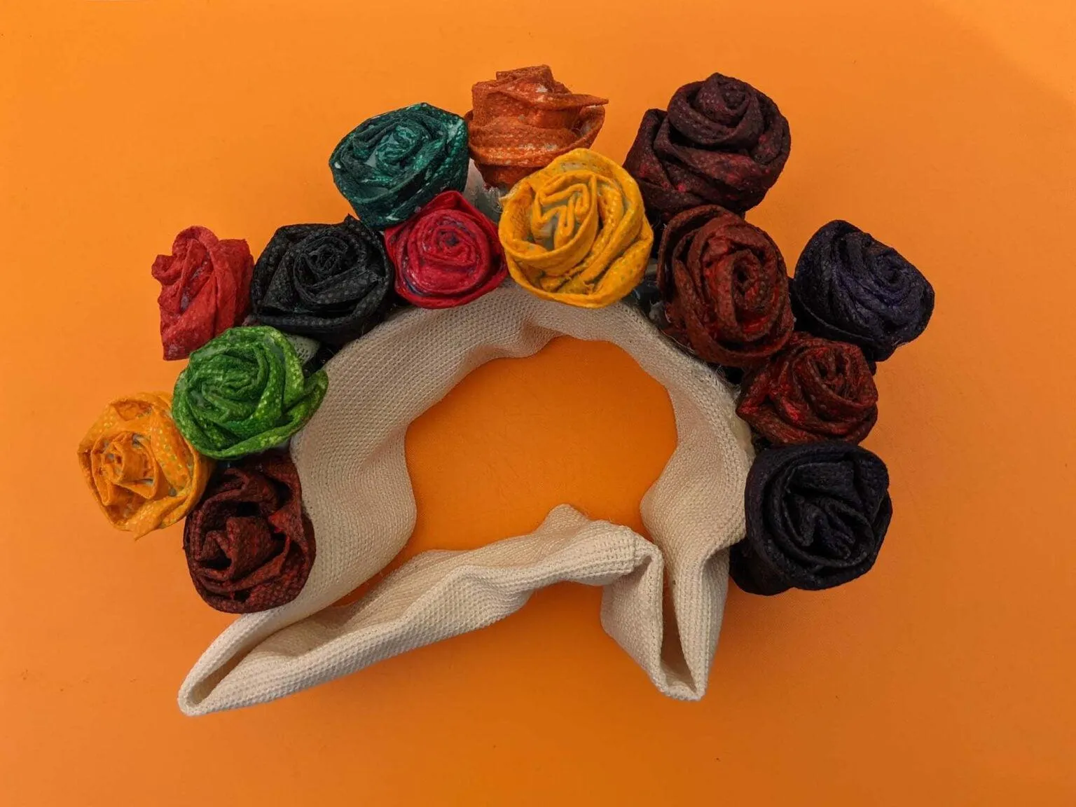 Вінок з троянд-масок Вінок з троянд-масок