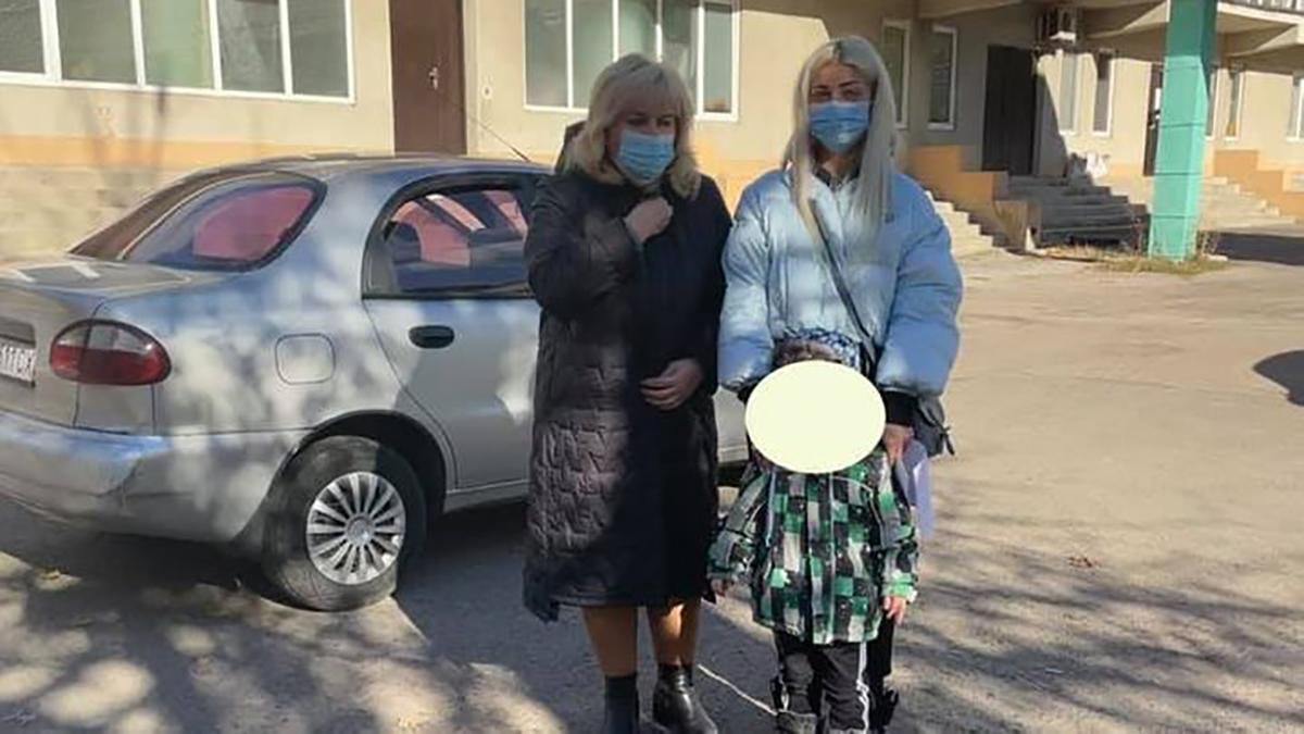 В Харькове забрали ребенка от матери, которая избивала сына в прямом эфире инстаграма
