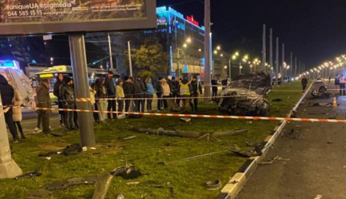 Сподіваюся, він за це відповість, – син загиблого прокоментував смертельну ДТП в Харкові - Україна новини - 24 Канал Сподіваюся, він за це відповість, – син загиблого прокоментував смертельну ДТП в Харкові - Україна новини - 24 Канал