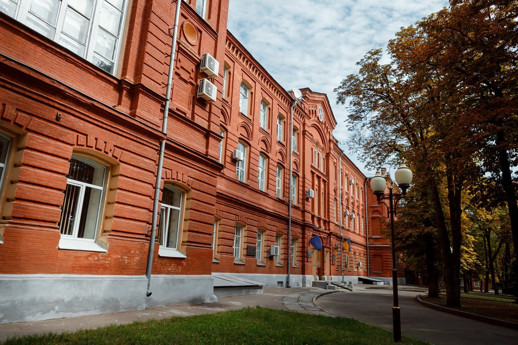 Харьковская политехника после жалоб студентов переходит на дистанционное обучение: подробности Харьковская политехника после жалоб студентов переходит на дистанционное обучение: подробности