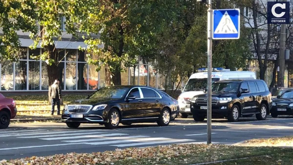 Киевляне сняли кортеж Суркиса, который летел по встречке на Куреневке:  возмутительное видео - novosti-kiev - Киев