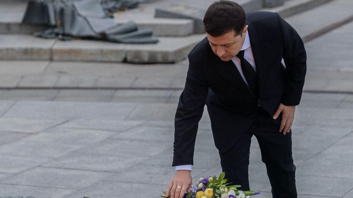 Вечная слава защитникам, – Зеленский о 77-летии изгнания нацистских оккупантов из Украины
Вечная слава защитникам, – Зеленский о 77-летии изгнания нацистских оккупантов из Украины