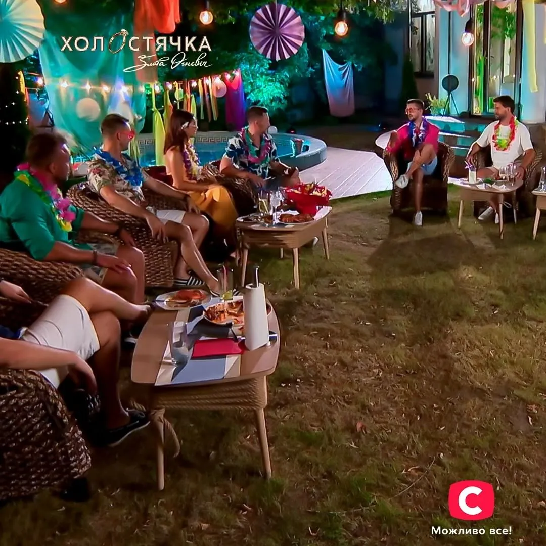 Вечірка в гавайському стилі в Одесі Вечірка в гавайському стилі в Одесі