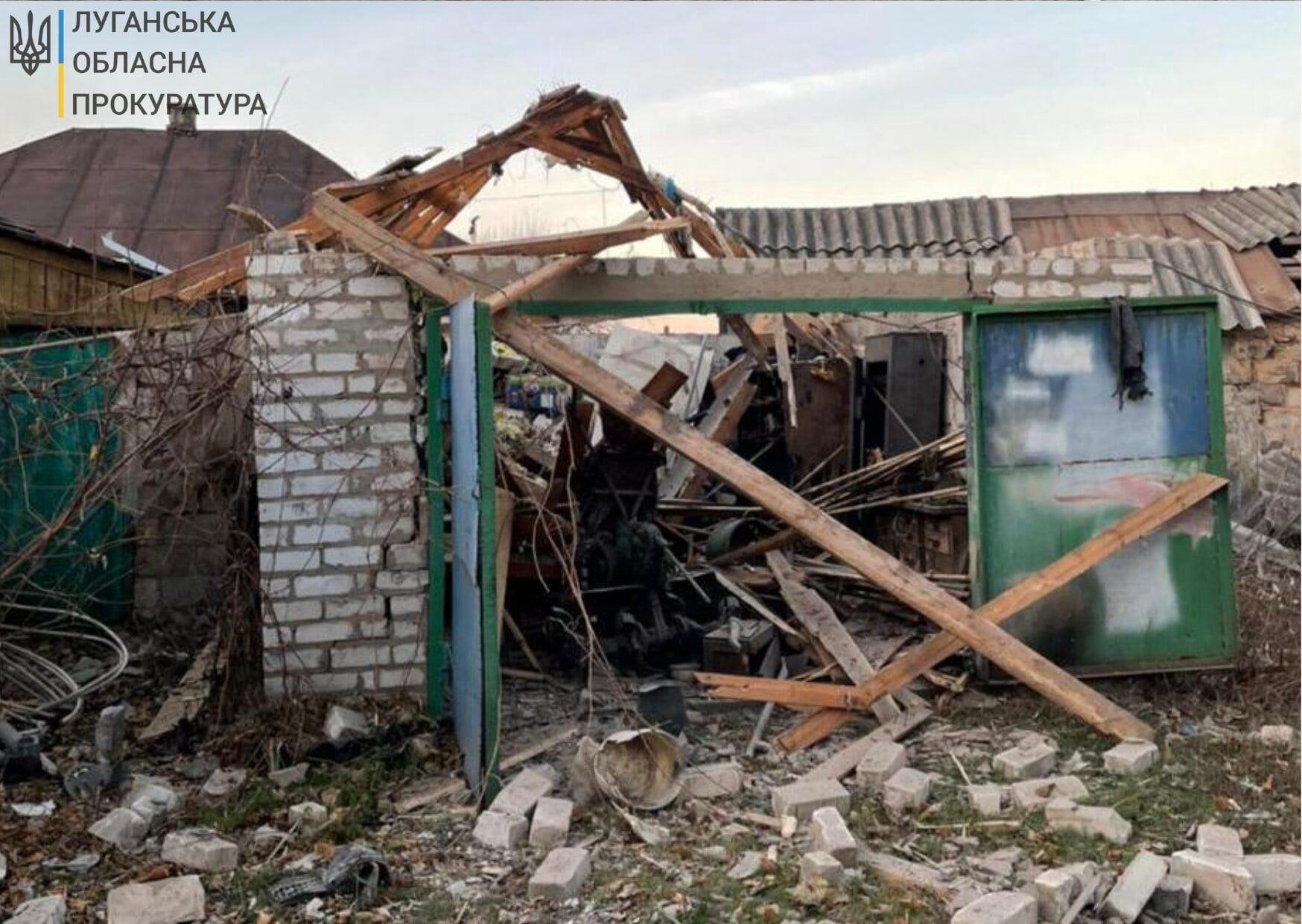 Прокуратура відкрила справу через обстріли Трьохізбенки на Луганщині - Україна новини - 24 Канал Прокуратура відкрила справу через обстріли Трьохізбенки на Луганщині - Україна новини - 24 Канал