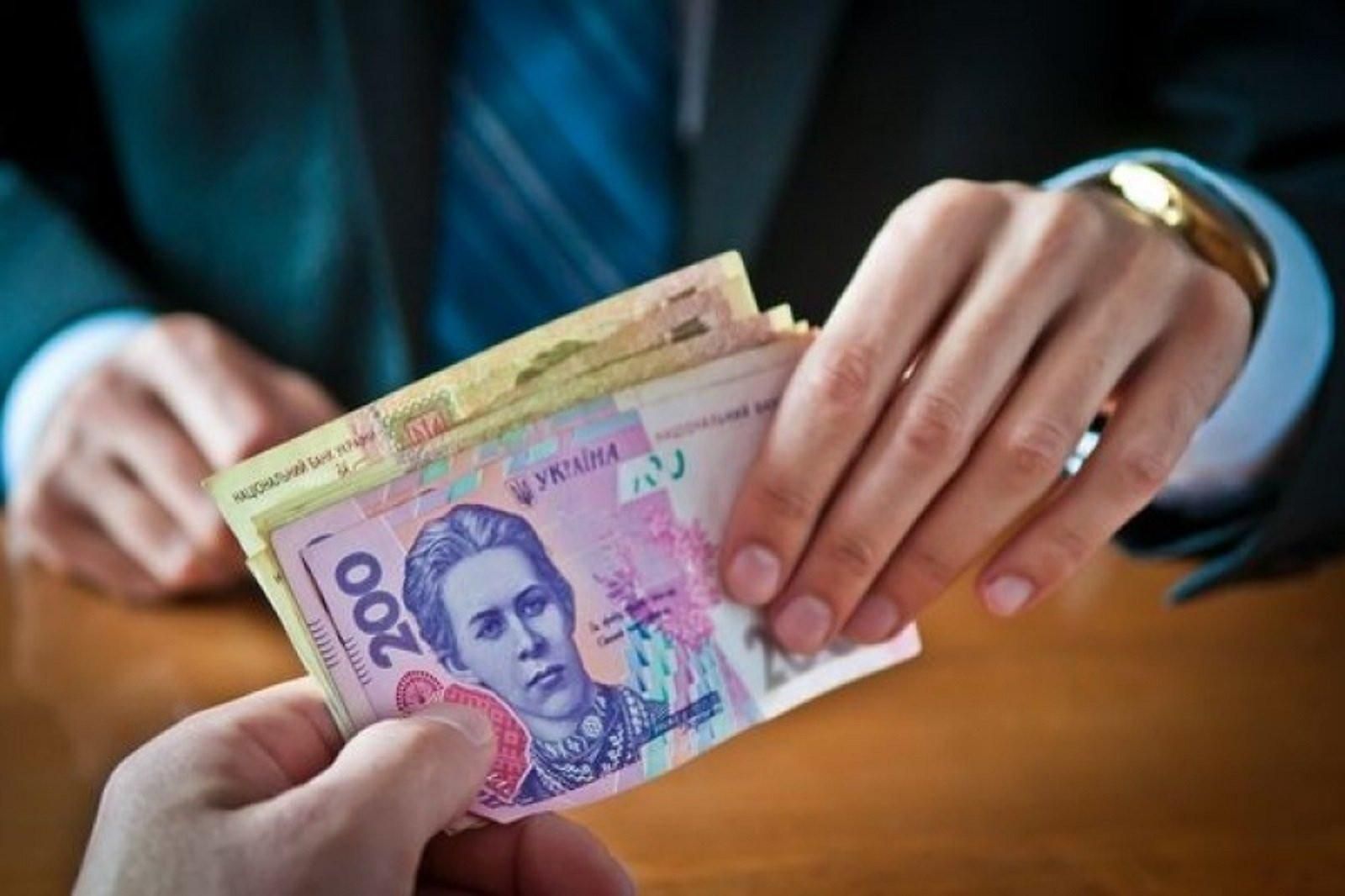 Менше 5% українців у 2021 році давали хабарі викладачам: опитування - Україна новини - Освіта Менше 5% українців у 2021 році давали хабарі викладачам: опитування - Україна новини - Освіта