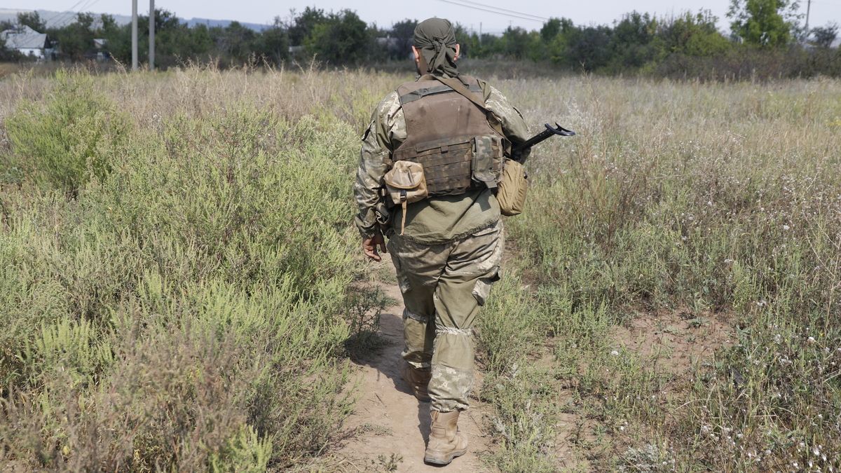 Пророссийские боевики ранили троих украинских бойцов - новости ООС - 24 Канал