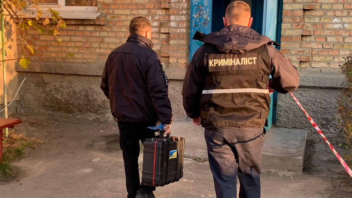 В Броварах под Киевом в квартире нашли мертвой целую семью: жуткие фото В Броварах под Киевом в квартире нашли мертвой целую семью: жуткие фото