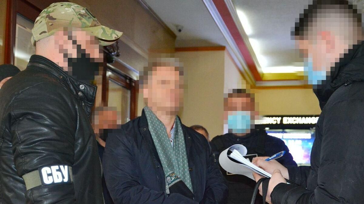 "Лоббист" шоу-бизнеса хотел подкупить нардепа за 100 тысяч долларов "Лоббист" шоу-бизнеса хотел подкупить нардепа за 100 тысяч долларов