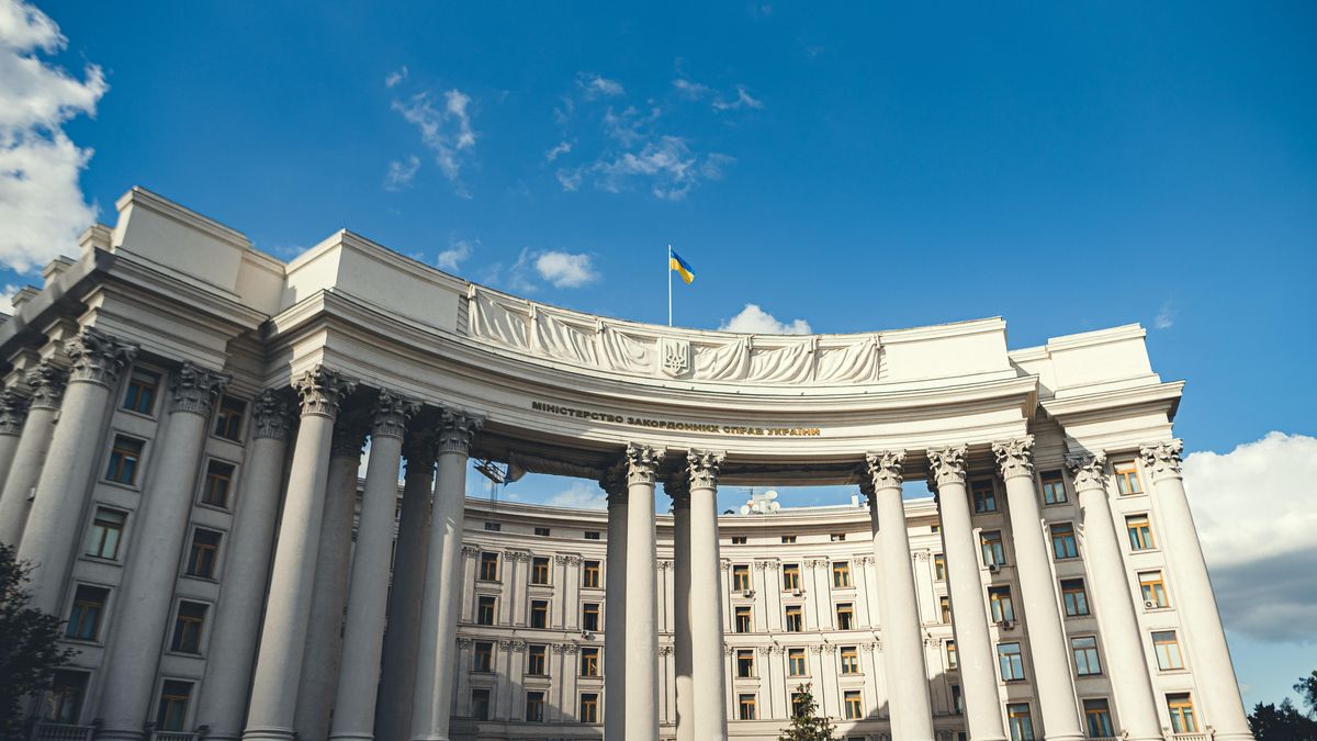 Украина категорически отвергает обвинения Польши о якобы "дискриминации" поляков Украина категорически отвергает обвинения Польши о якобы "дискриминации" поляков