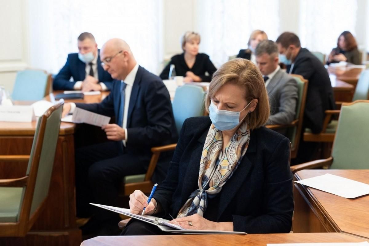 В Офісі Президента розповіли про зустріч з послами G7 і ЄС щодо судової реформи - 24 Канал В Офісі Президента розповіли про зустріч з послами G7 і ЄС щодо судової реформи - 24 Канал