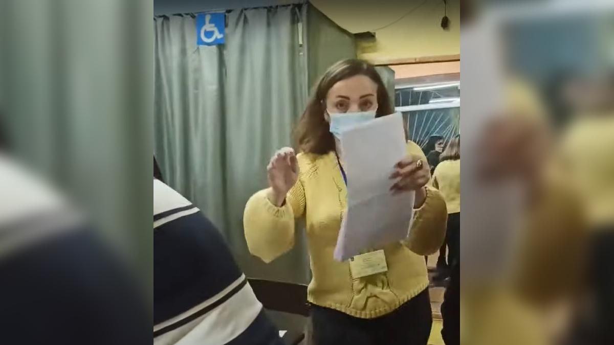 Виник скандал при підрахунку голосів: у Харкові перешкоджають роботі спостерігачів - Україна новини - 24 Канал Виник скандал при підрахунку голосів: у Харкові перешкоджають роботі спостерігачів - Україна новини - 24 Канал