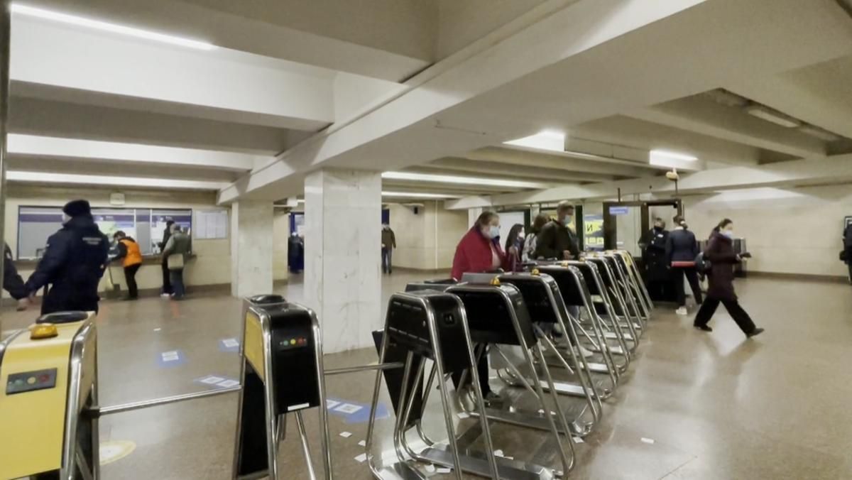 У транспорті "червоного" Києва дуже вибірково перевіряють COVID-сертифікати - Новини Київ - Київ У транспорті "червоного" Києва дуже вибірково перевіряють COVID-сертифікати - Новини Київ - Київ