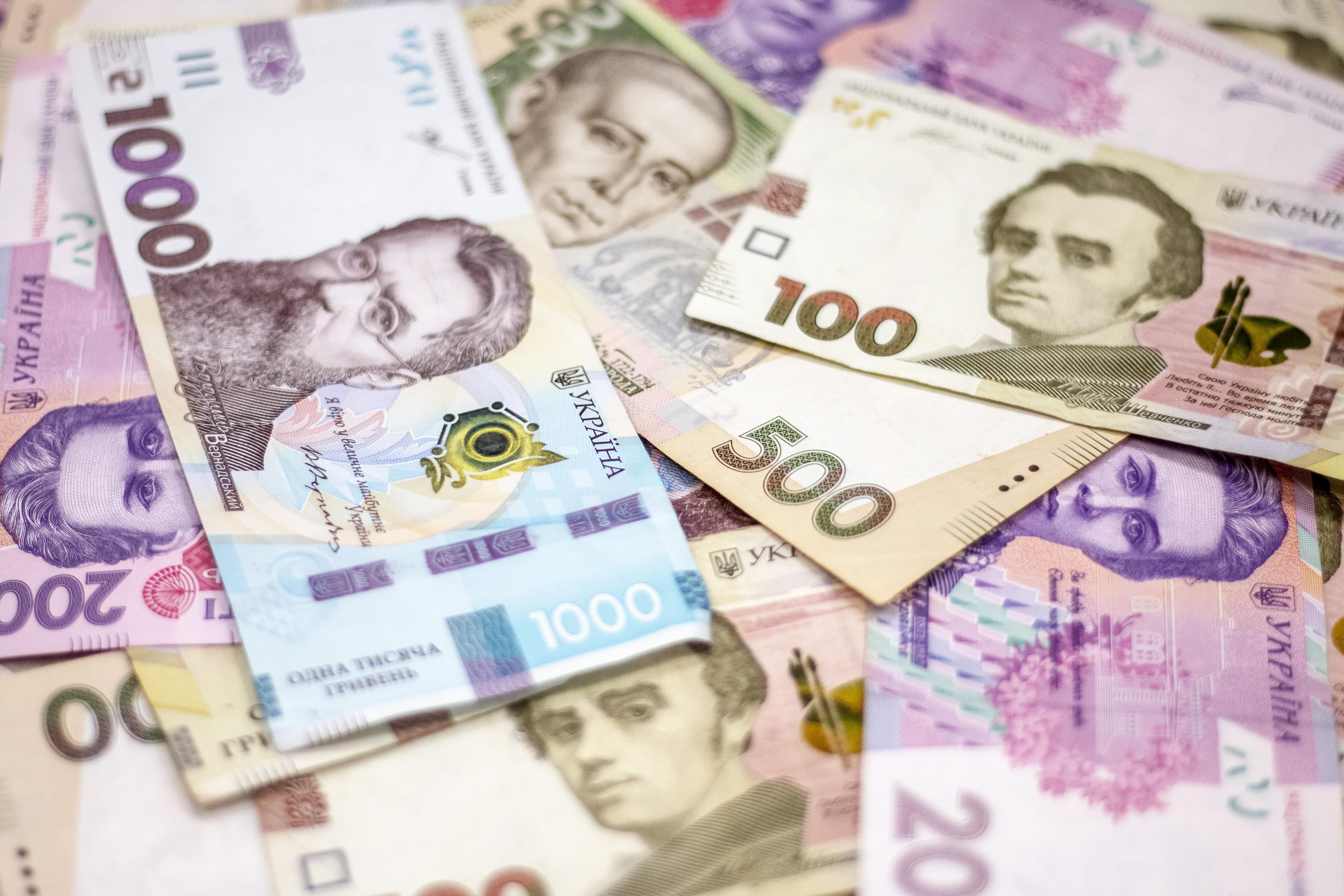 Укрепление гривны: Нацбанк впервые за полмесяца продал валюту на межбанке