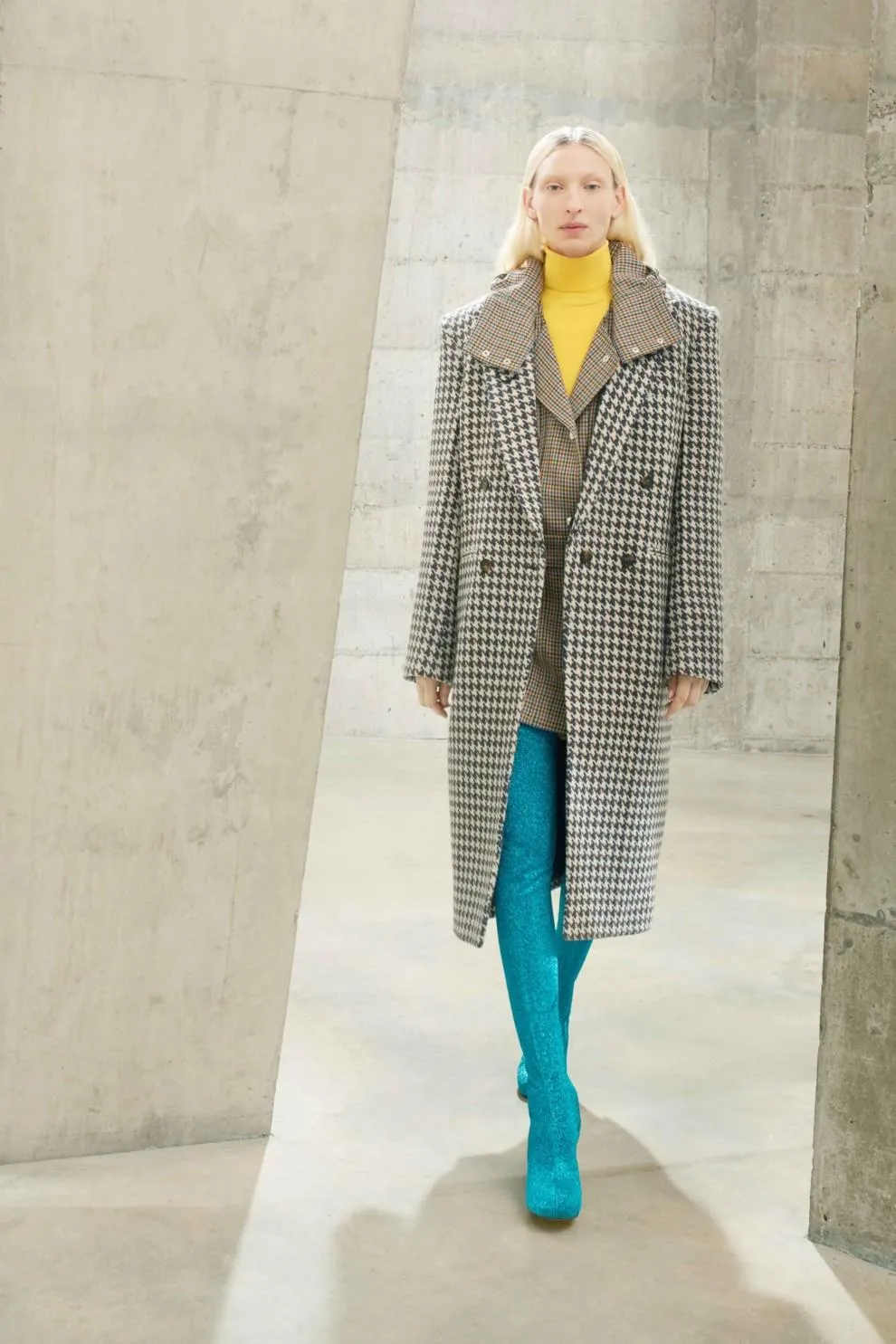 Актуальні моделі пальт на осінь / Фото з Vogue