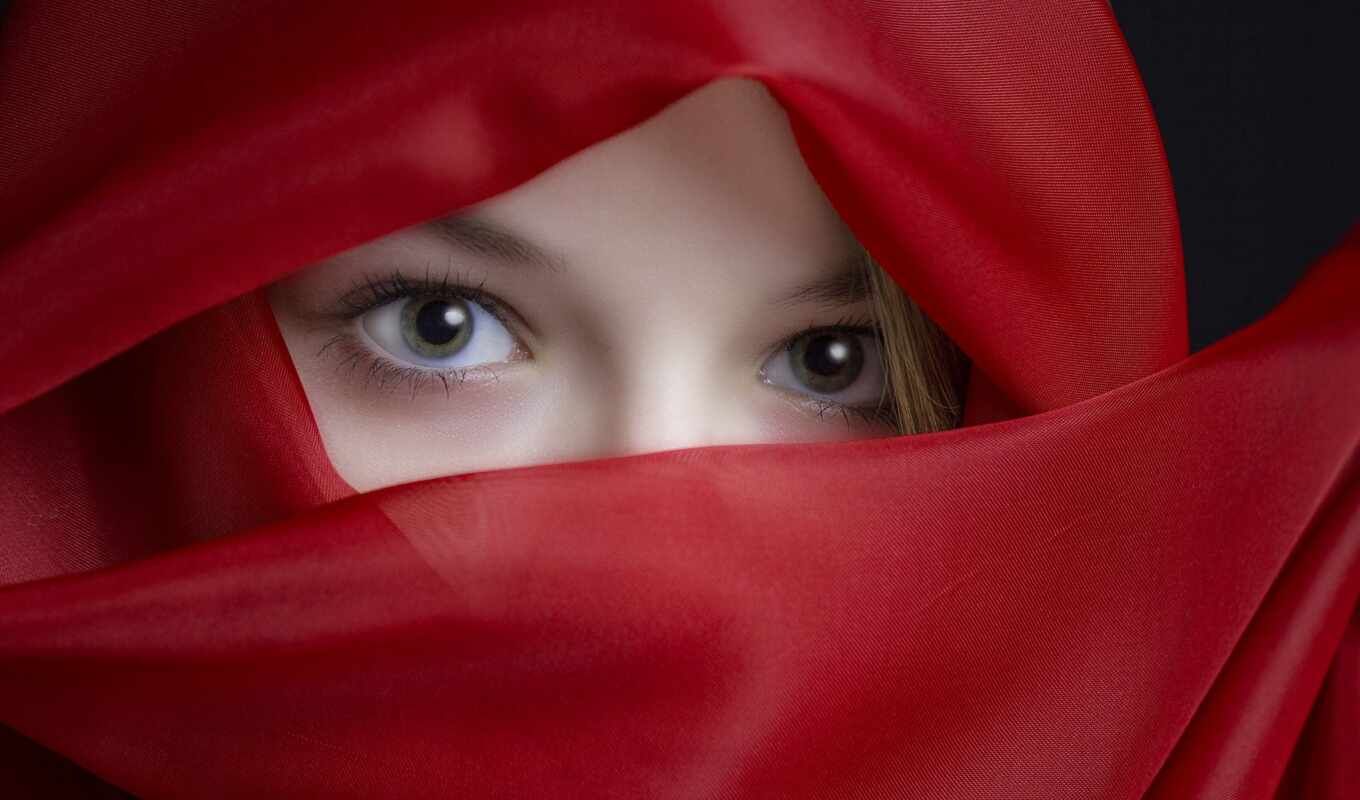 В КНУ мусульманке не выдавали студбилет из-за фото в хиджабе В КНУ мусульманке не выдавали студбилет из-за фото в хиджабе