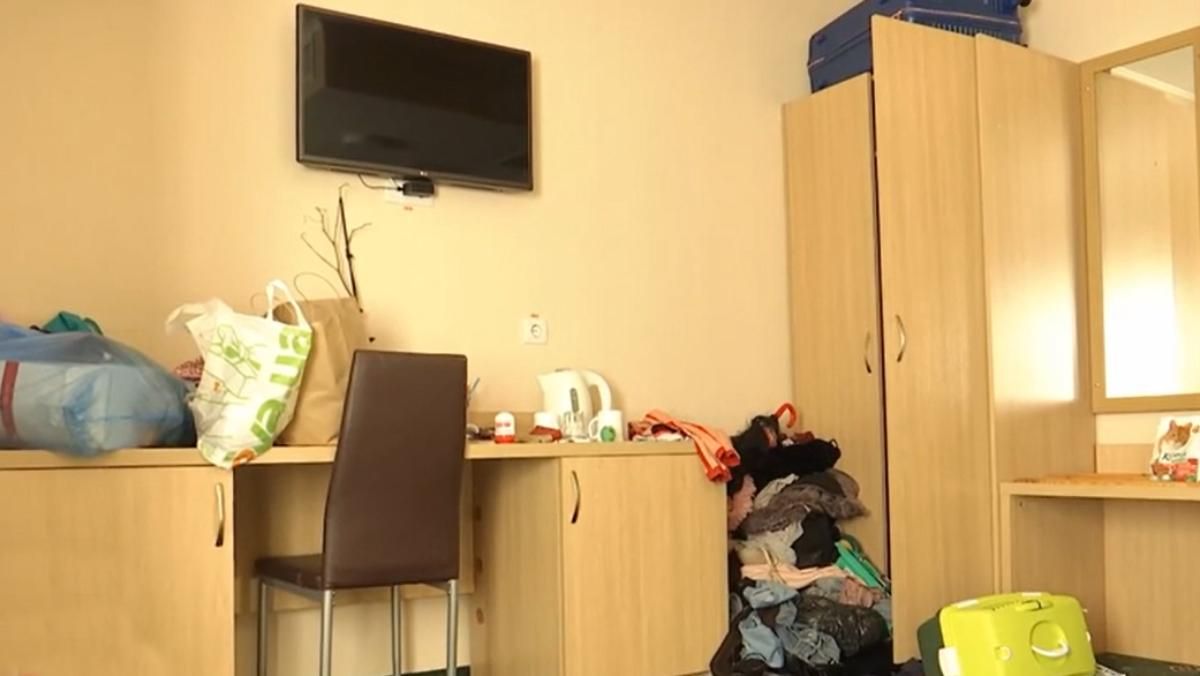 Залишала без нагляду у львівському готелі: забрали малюка в горе-матері з Харкова - Львів