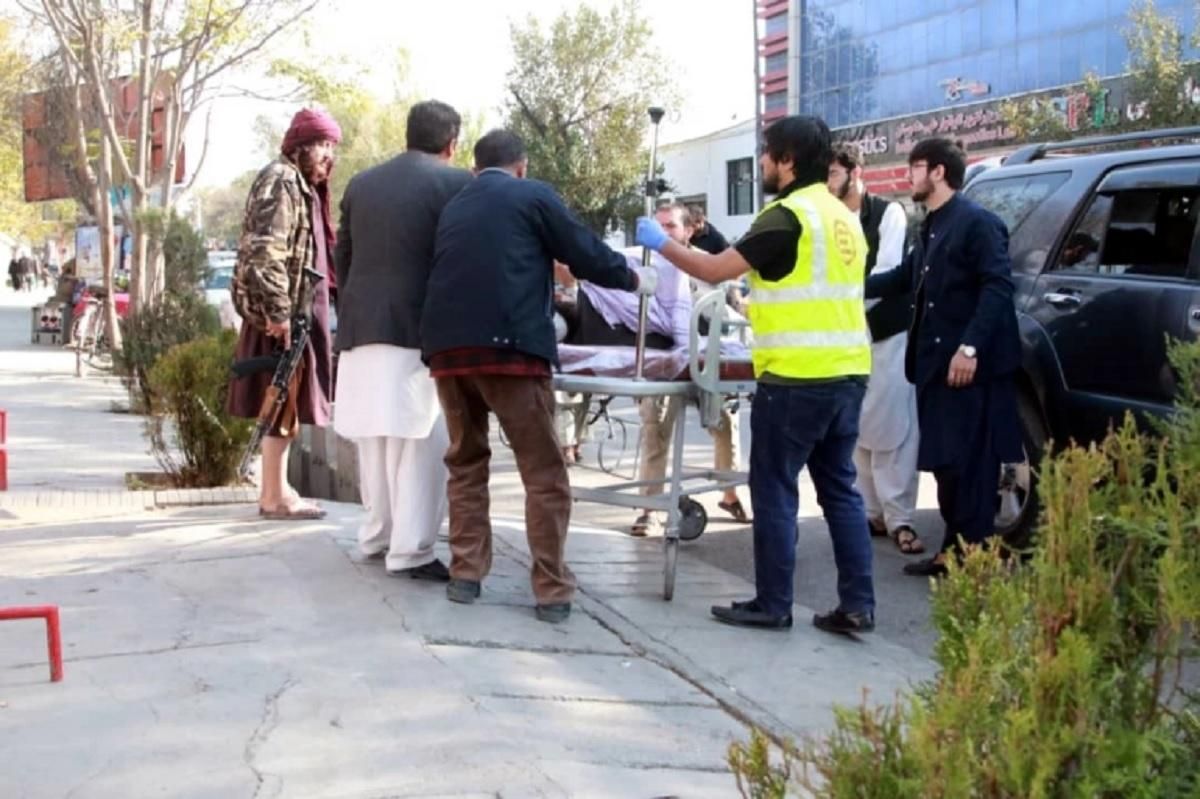 Вблизи военного госпиталя в Кабуле прогремели взрывы: по меньшей мере 19 жертв