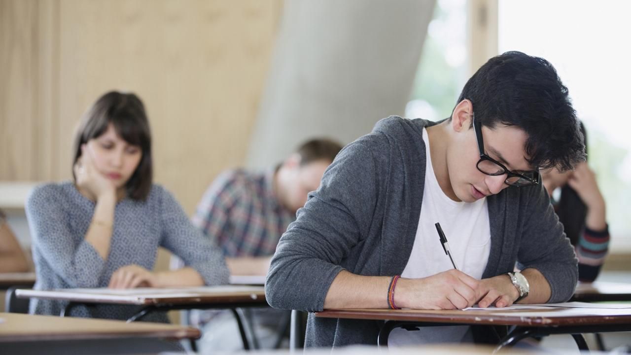 Скільки студентів з окупованих територій вступили до українських вишів у 2021 році: дані МОН - Україна новини - Освіта Скільки студентів з окупованих територій вступили до українських вишів у 2021 році: дані МОН - Україна новини - Освіта