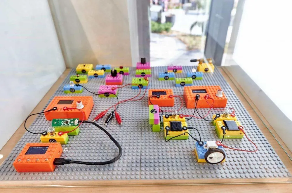 Розробку львівської ІТ-компанії представили на всесвітній виставці Експо-2020: цікаві фото Розробку львівської ІТ-компанії представили на всесвітній виставці Експо-2020: цікаві фото