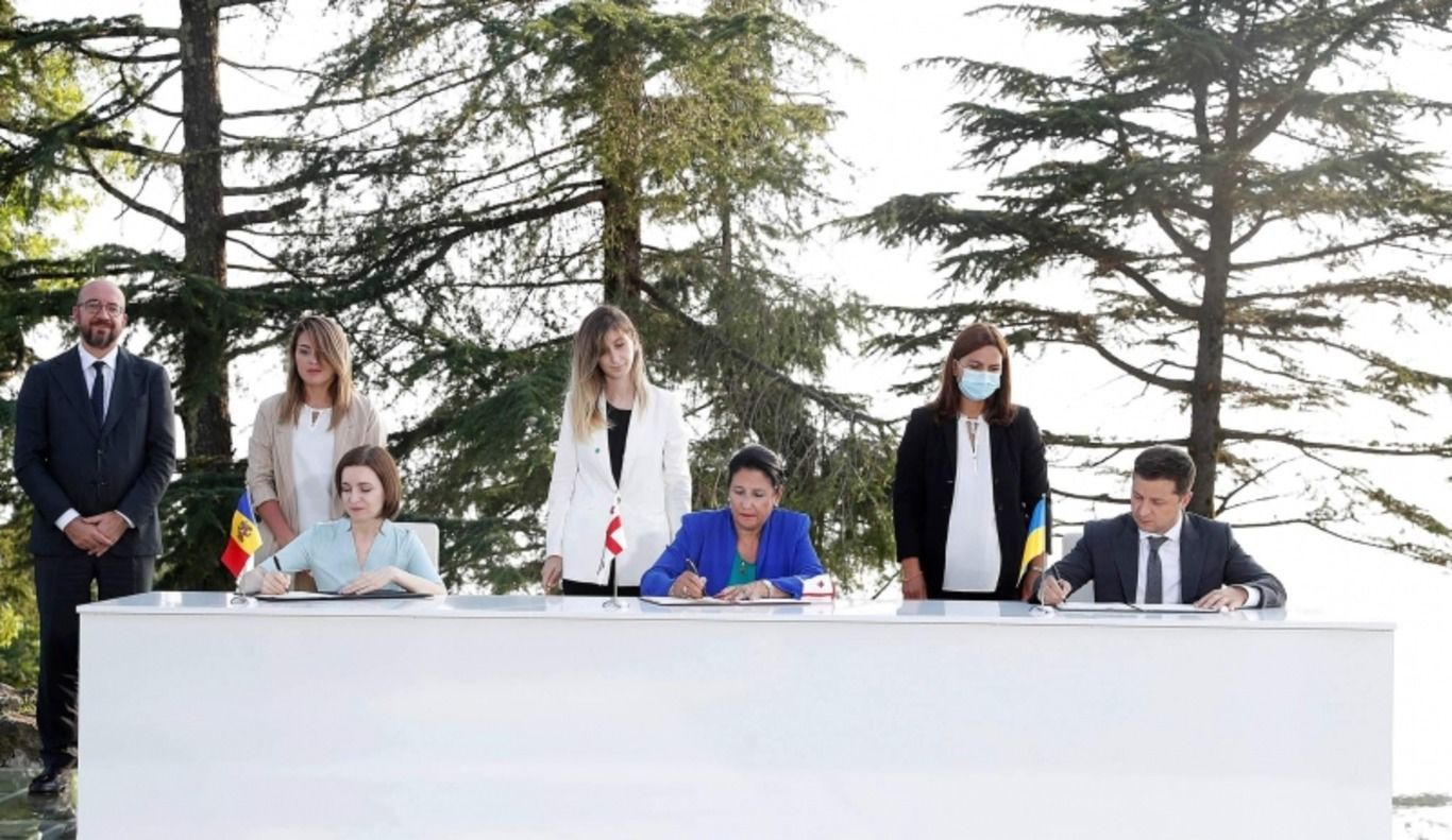 Шанс вплинути на Росію: чому ЄС варто підтримати Україну, Молдову та Грузію - Грузія новини - 24 Канал Шанс вплинути на Росію: чому ЄС варто підтримати Україну, Молдову та Грузію - Грузія новини - 24 Канал