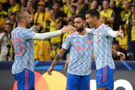 Лучший в ЛЧ: гол Роналду после паса пяткой или мастерство Левандовского – видео