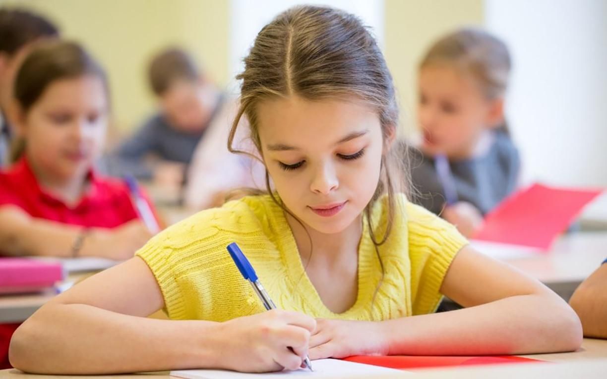 В Украине начали проект "Пишем эссе", чтобы изменить подходы к обучению письму в школе