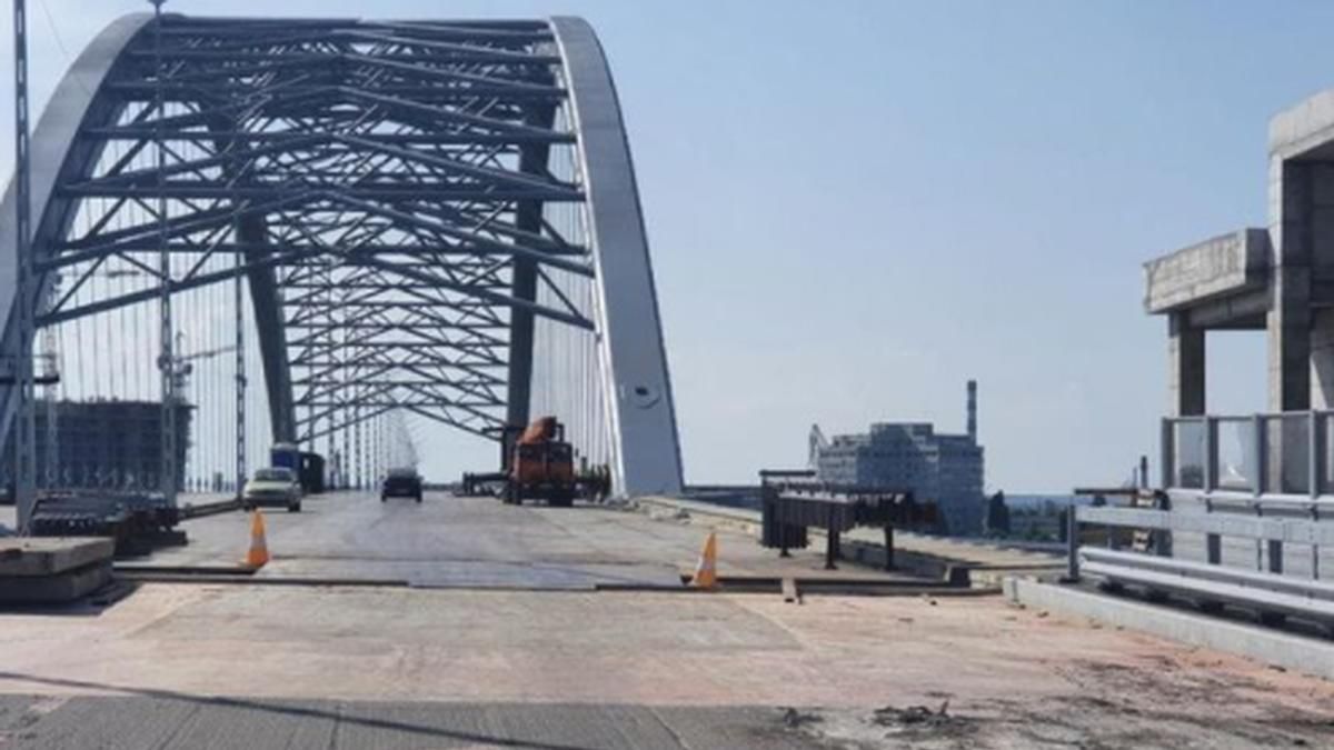 СБУ обшукала підрядні компанії, причетні до будівництва Подільського мосту - Київ