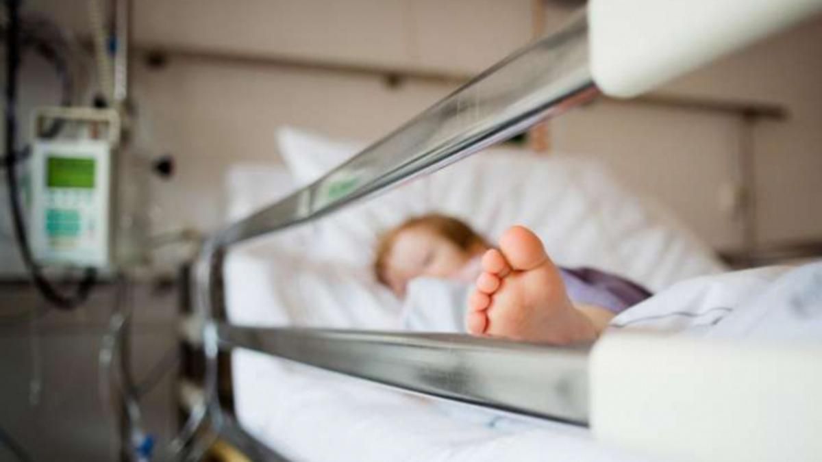 Избили за поврежденную книгу: из дома семейного типа на Харьковщине госпитализировали 8 детей Избили за поврежденную книгу: из дома семейного типа на Харьковщине госпитализировали 8 детей