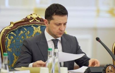 Зеленский ввел новых министров в состав СНБО и заменил Резникова в делегации в ТКГ
