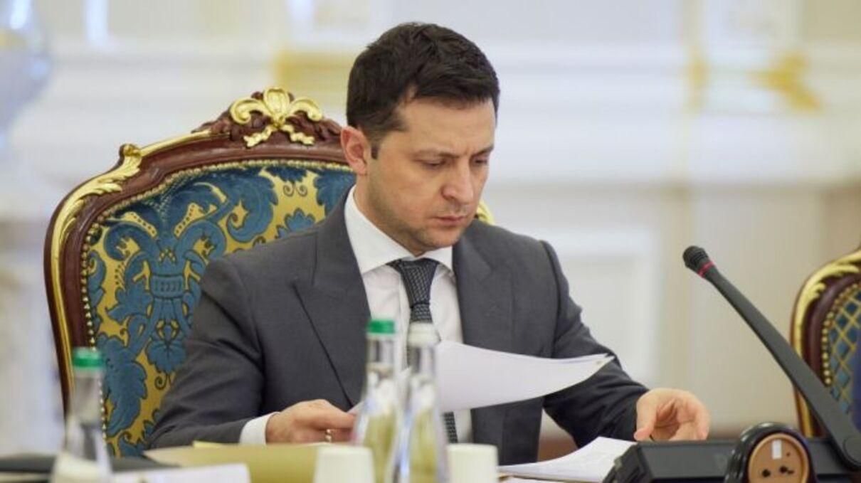 Зеленский ввел новых министров в состав СНБО и заменил Резникова в делегации в ТКГ