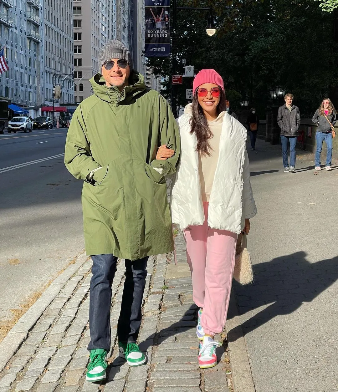 Санта Дімопулос з чоловіком у Нью-Йорку Санта Дімопулос з чоловіком у Нью-Йорку