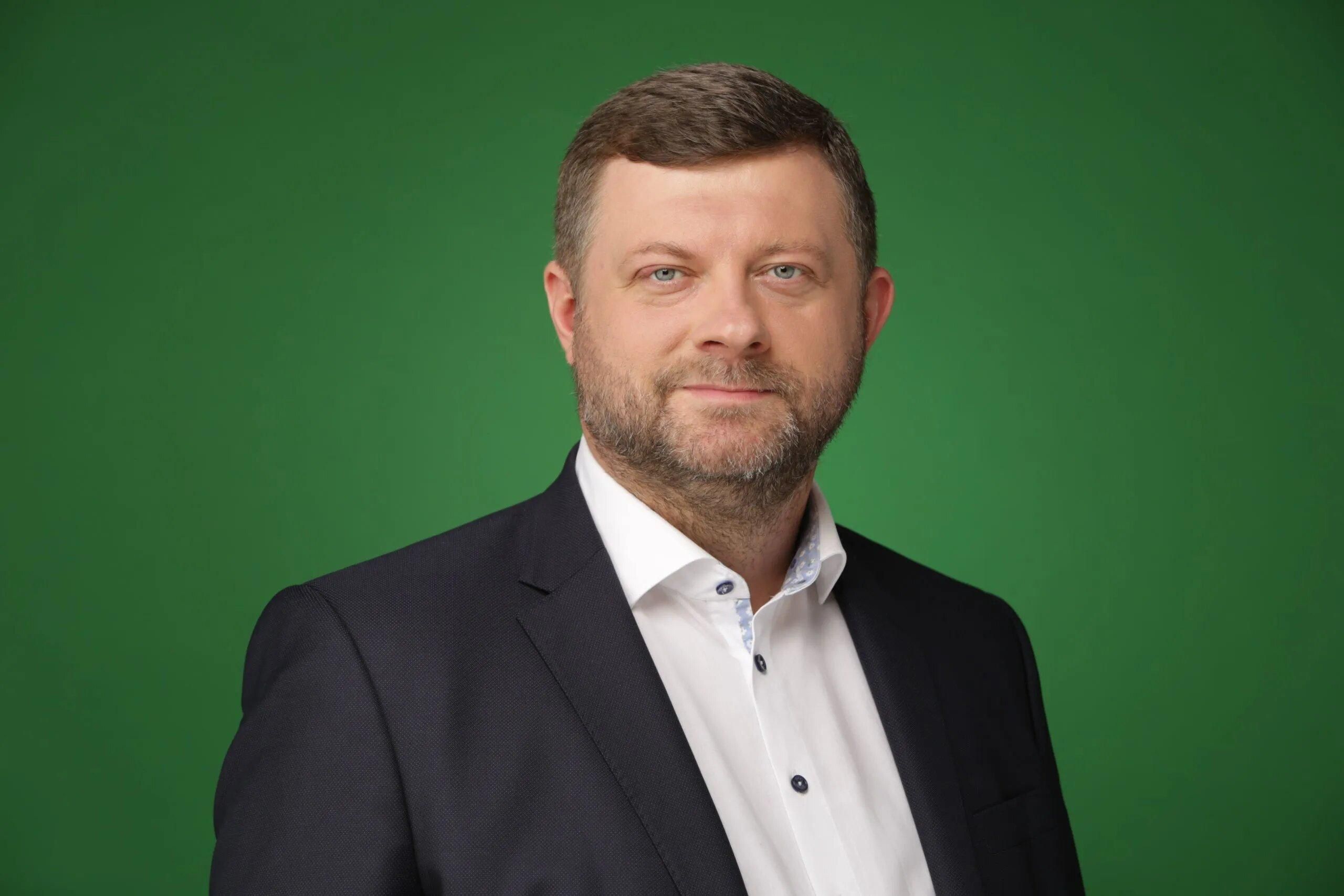 Корниенко решил сложить полномочия главы партии "Слуга народа"
