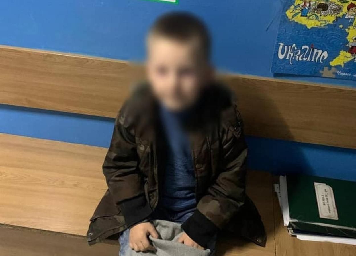 Пьяная мама спала на земле: 4-летнего ребенка, найденного ночью во Львове, забрали в приют
