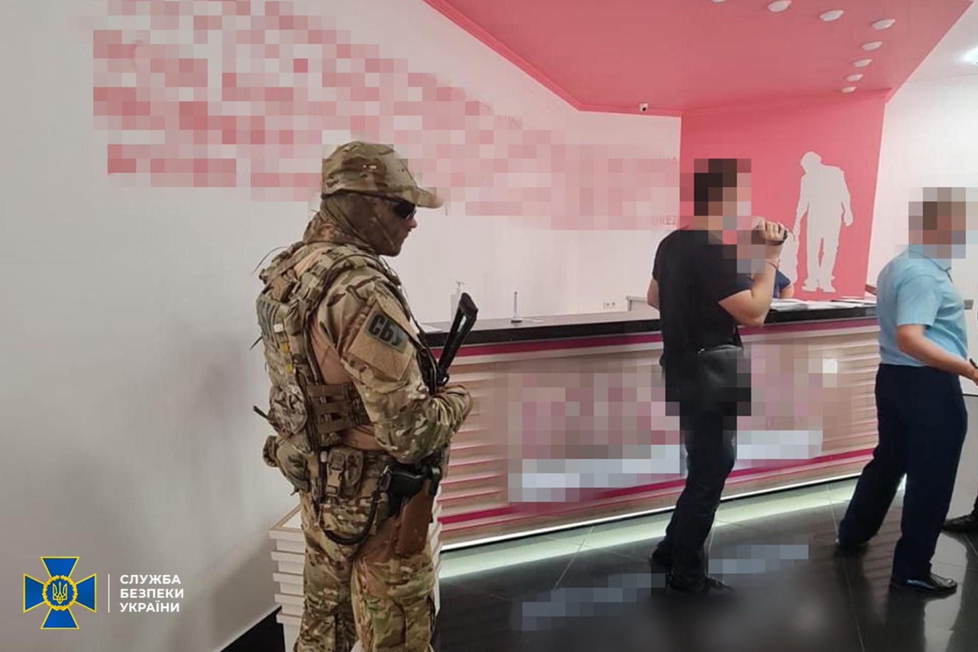 Суррогатное материнство для иностранцев: мошенники заработали почти миллион долларов Суррогатное материнство для иностранцев: мошенники заработали почти миллион долларов