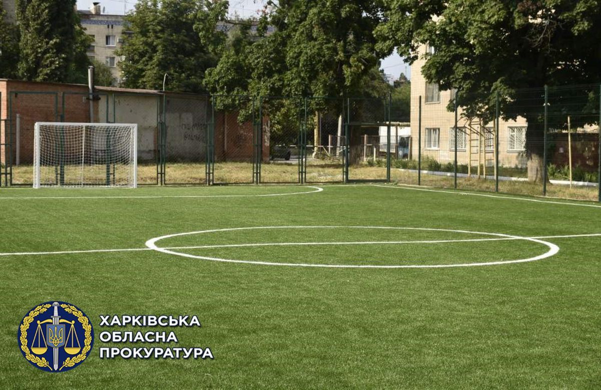 На Харківщині директор фірми привласнив на будівництві спортмайданчика чверть мільйона - Україна новини - 24 Канал На Харківщині директор фірми привласнив на будівництві спортмайданчика чверть мільйона - Україна новини - 24 Канал