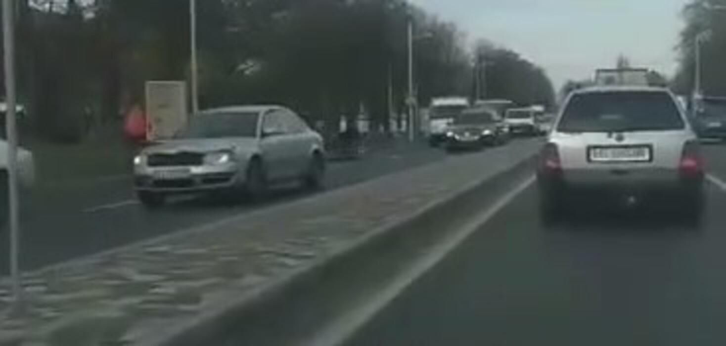 В Борисполе авто насмерть сбило пешехода на зебре: видео с места трагедии