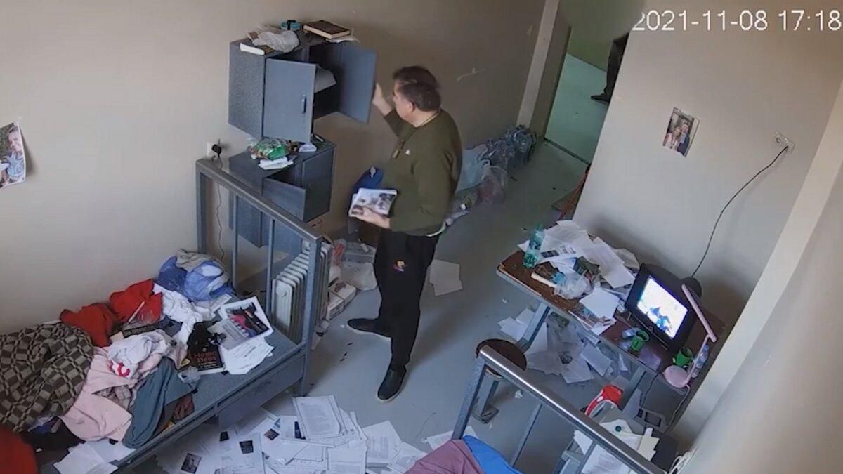 "Без принуждения": в Грузии обнародовали кадры с эвакуацией Саакашвили "Без принуждения": в Грузии обнародовали кадры с эвакуацией Саакашвили