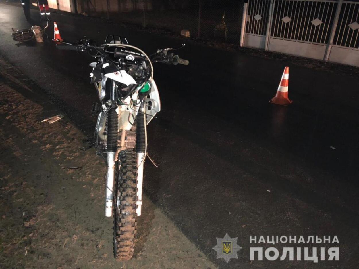 Недалеко от Львова 14-летний мотоциклист устроил смертельное ДТП
