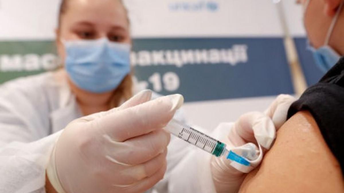 У КМДА відсторонили від роботи невакцинованих від COVID-19 працівників - Новини Київ - Київ У КМДА відсторонили від роботи невакцинованих від COVID-19 працівників - Новини Київ - Київ